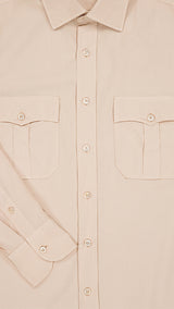 Détail tissu de la chemise Diego en popeline de coton lavée coloris sable - photographiée vue de haut - Collection Printemps Ete 2026 - Maison Gabriel Paris