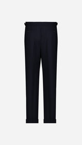 La pantalon du costume droit Stefano en fresco bleu marine - photographié en ghost vue de dos- Collection Printemps Été 2026 - Maison Gabriel Paris