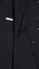 Le costume croisé Constant en flanelle de laine gris anthracite de la Maison Gabriel Paris - vue détail de la veste intérieure - Partenariat avec la Maison Gaiola