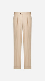 Le pantalon du costume droit Cary en coton coloris beige - photographié en ghost vue de face - Collection Printemps Été 2026 - Maison Gabriel Paris.