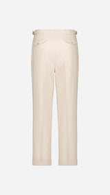 Le pantalon chino Leo en coton japonais coloris beige - photographié en ghost vue de dos - Collection Printemps Été 2026 - Maison Gabriel Paris