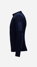 Cardigan Ayden en laine bleu marine LE MINOR X GABRIEL - Vue ghost côté - Collection Automne Hiver 2025 - Maison Gabriel Paris