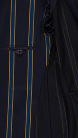 Détail tissu du Rowing blazer droit Winston en laine et coton bleu nuit à rayures bleu roi et jaune - photographié à l'intérieur - Collection Printemps Été 2026 - Maison Gabriel Paris