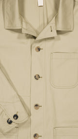 Zoom tissu de la veste de peintre Éliézer en coton vert sauge - vue de face extérieure - Collection Printemps été 2025 - Maison Gabriel Paris