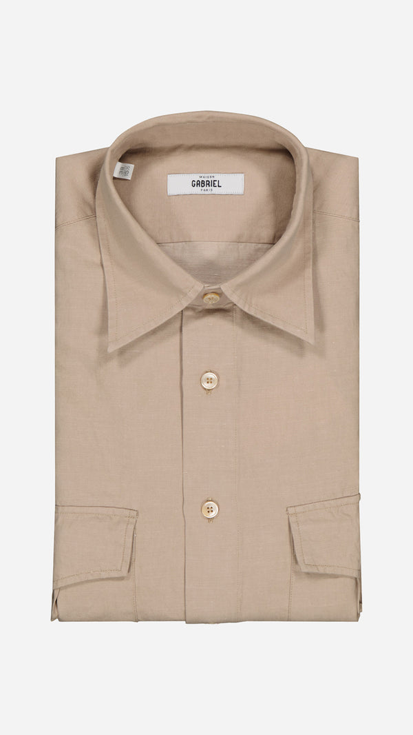 La chemise Sam en lin et coton beige de la Maison Gabriel Paris